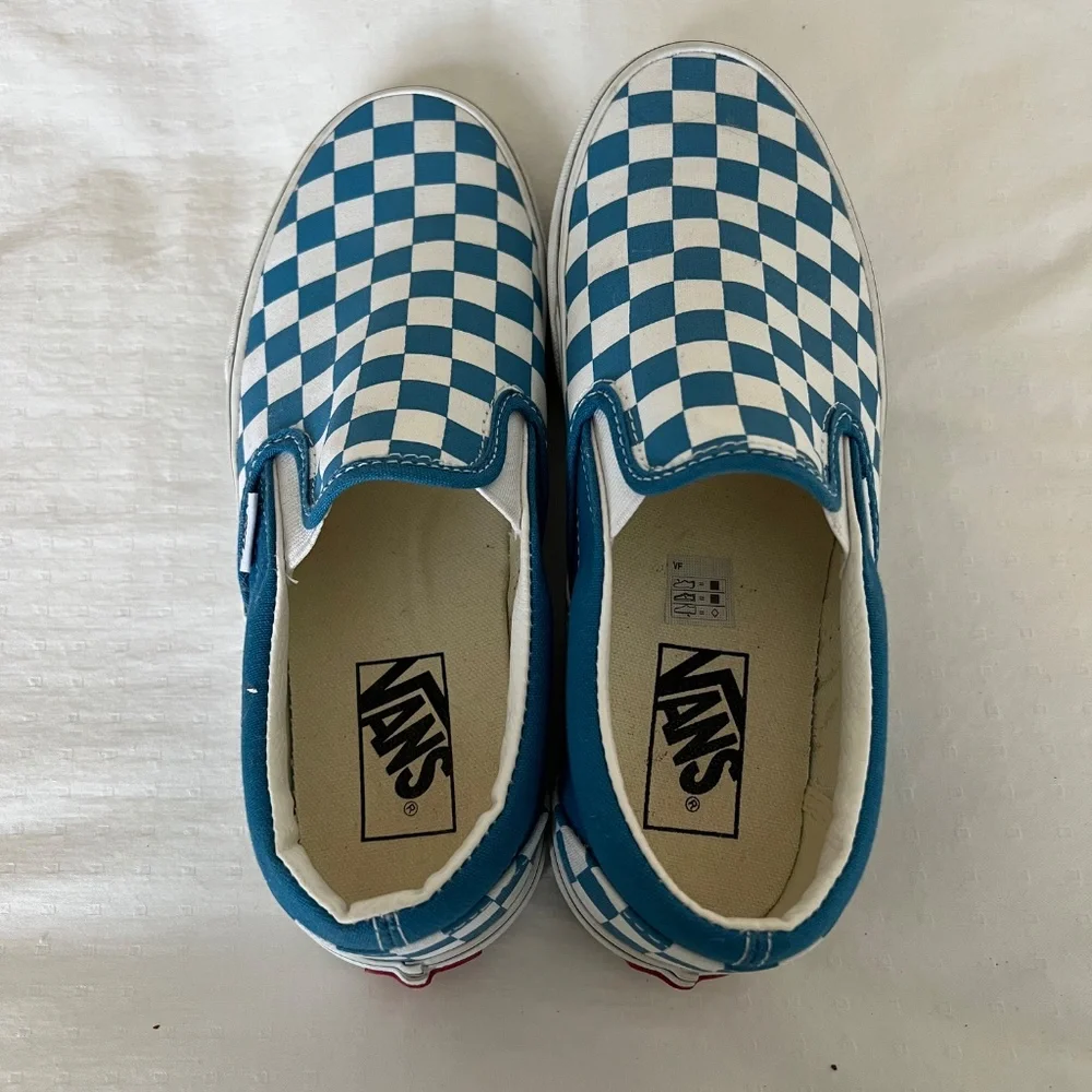 Slip on Vans - Picture 3 of 3